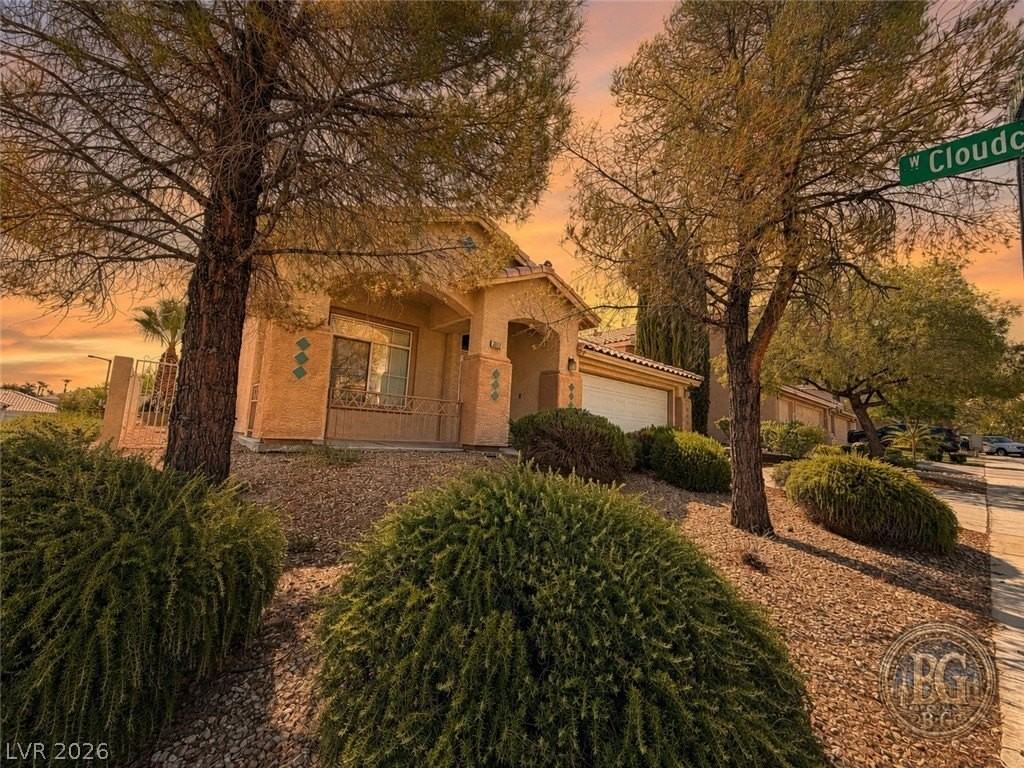 2012 Cedarcrest Ct - Photo 2 of 27