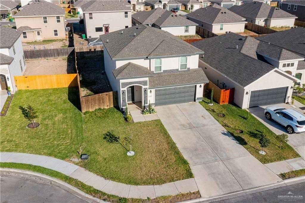 2307 N 26th Dr - Photo 2 of 21