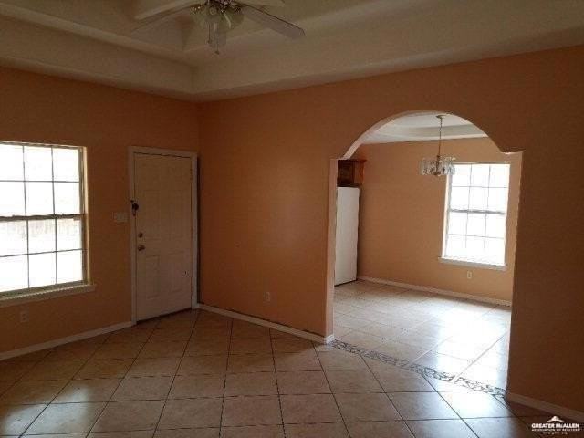 3604 Kingsborough Ave - Photo 4 of 13