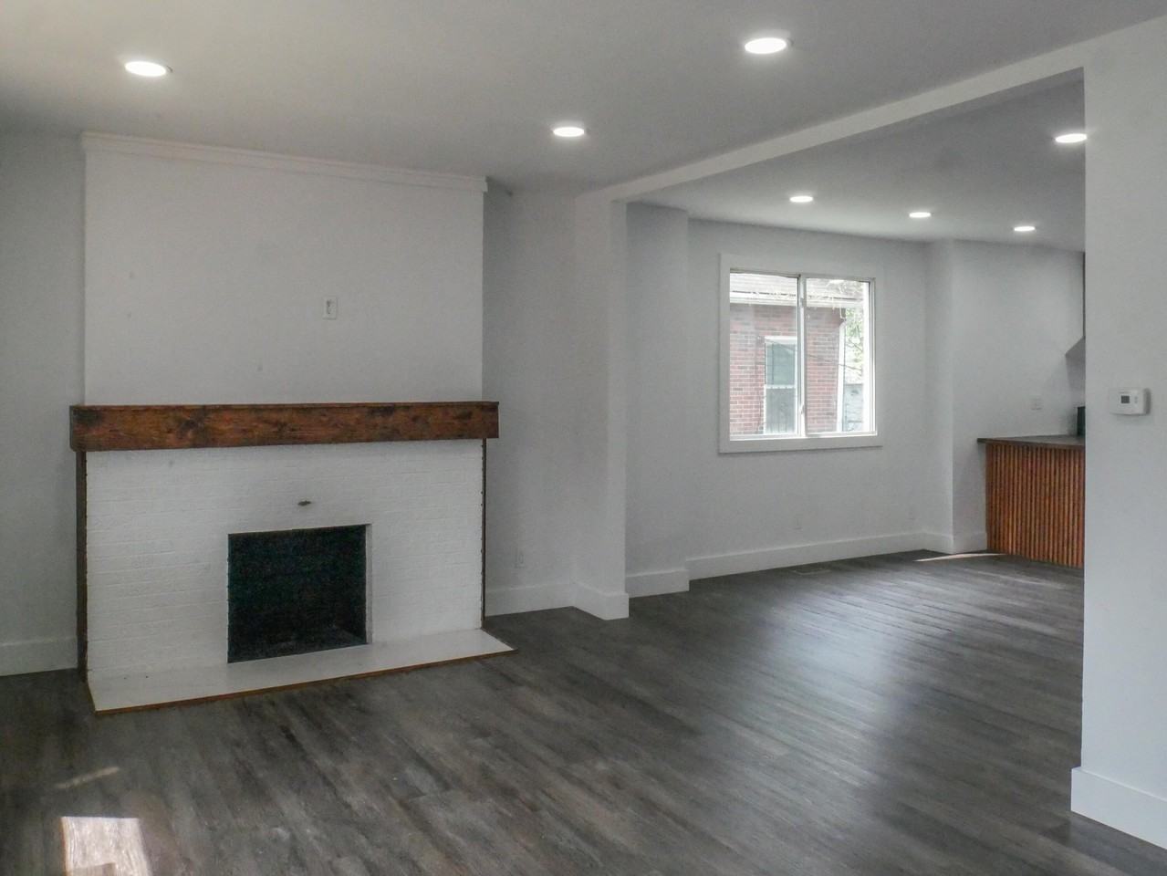 12725 Kentucky St - Photo 3 of 13