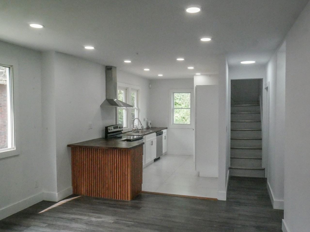 12725 Kentucky St - Photo 4 of 13