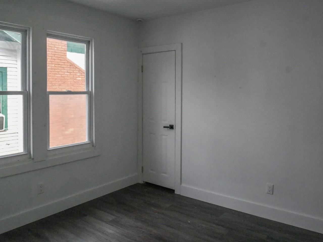 12725 Kentucky St - Photo 7 of 13