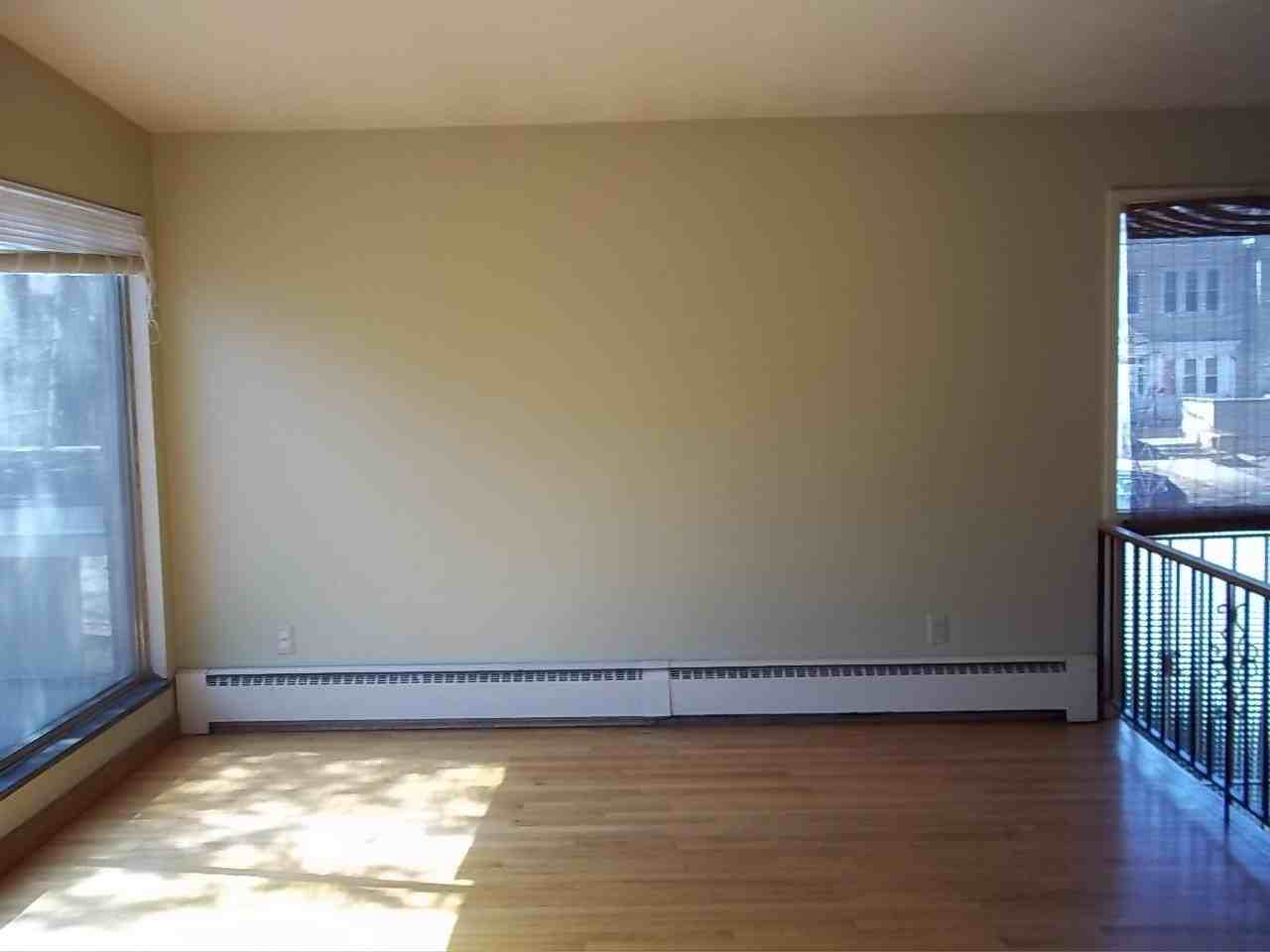 1011 Olivia Ave - Photo 3 of 10