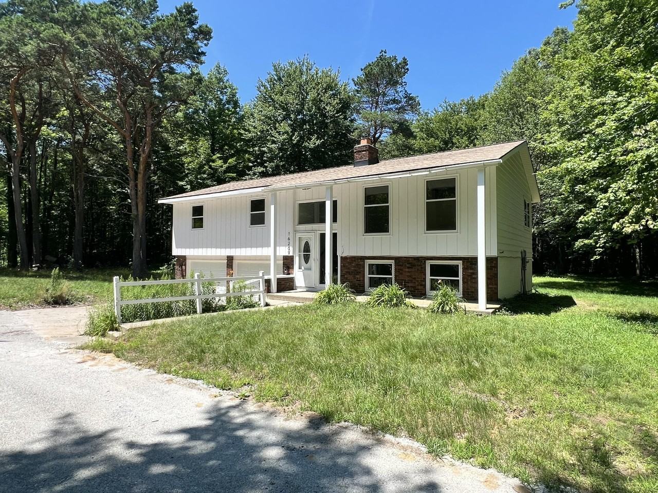 16265 Port Sheldon St - Photo 2 of 36