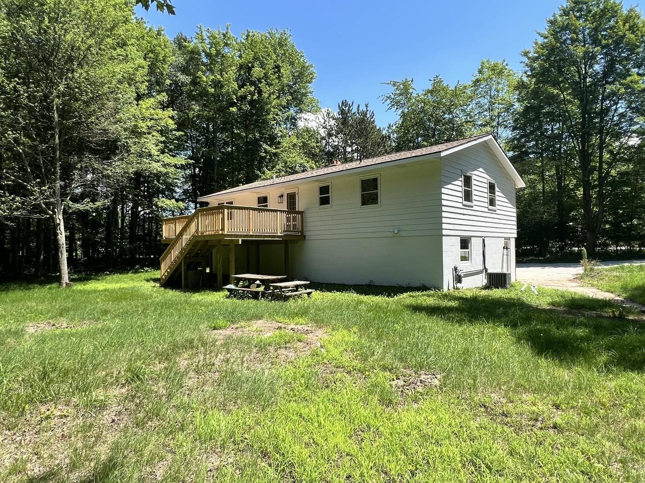 16265 Port Sheldon St - Photo 5 of 36