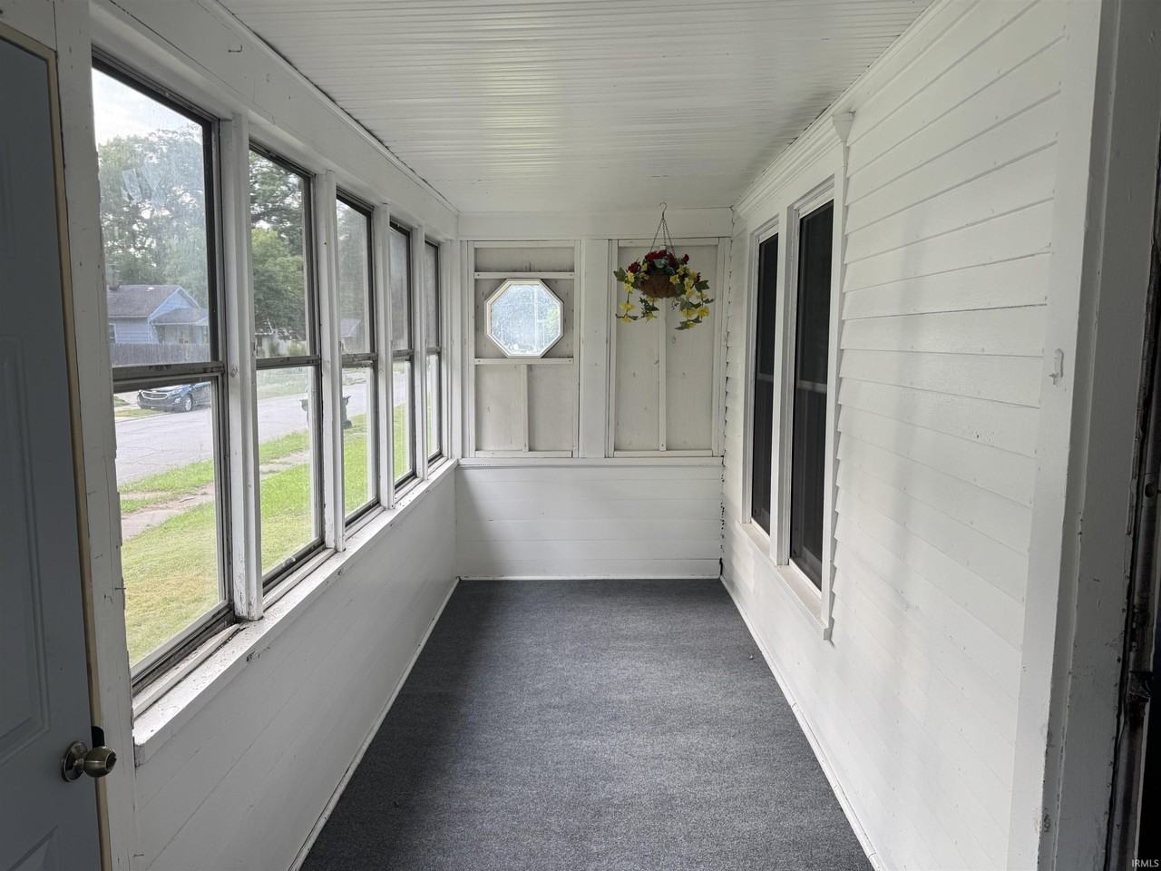 1134 Johnson St - Photo 3 of 24
