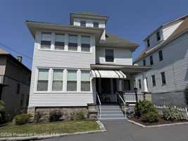 featured image of 715 Hemlock St