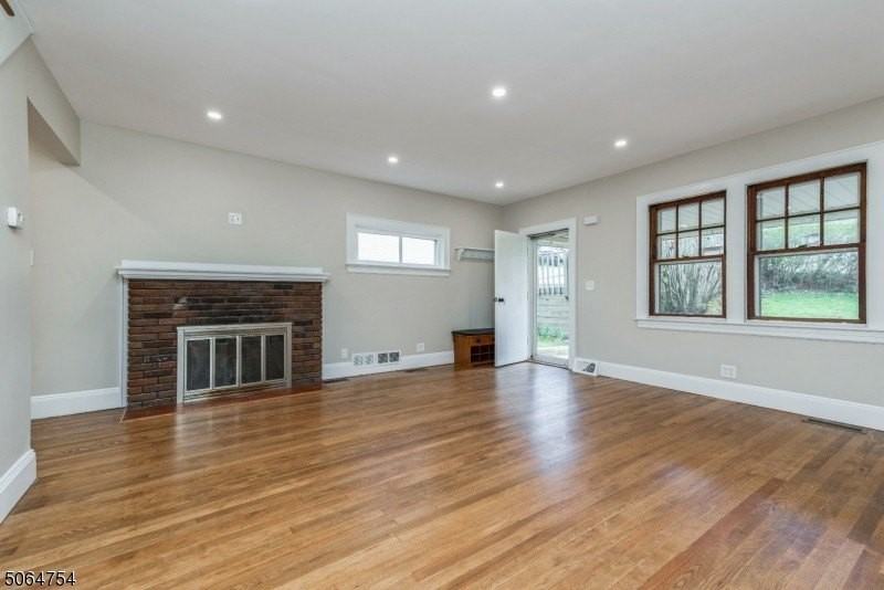 1244 Birch St #B - Photo 4 of 21