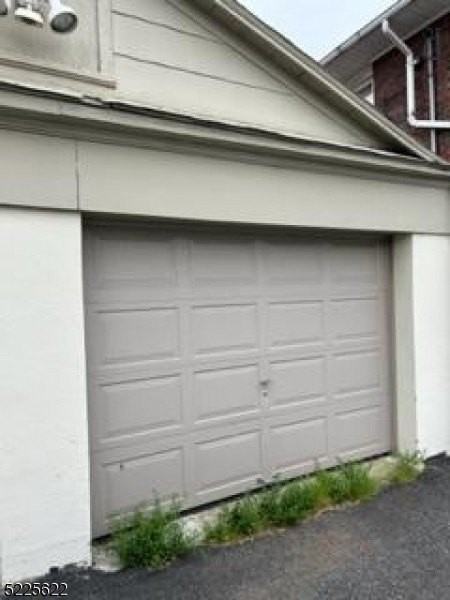 370 Main St - Photo 2 of 21