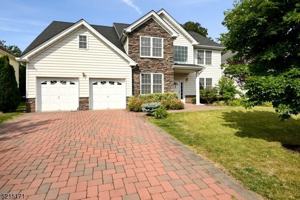 featured image of 26 Pine Ln