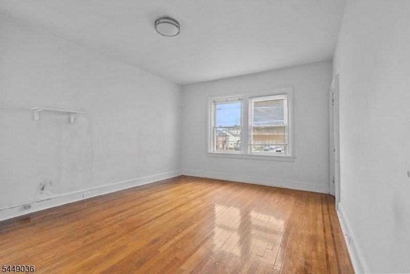 281 19th Ave - Photo 4 of 17