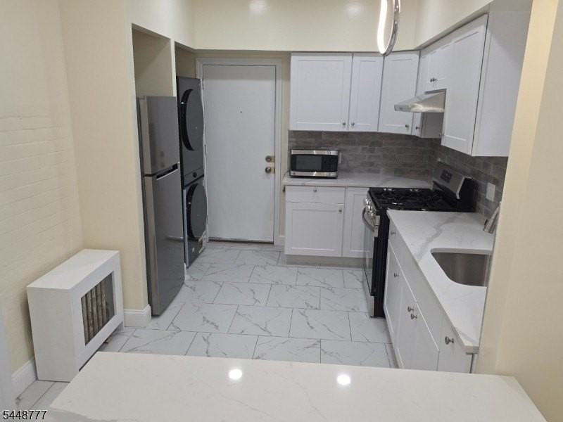 212 Park Ave - Photo 2 of 15