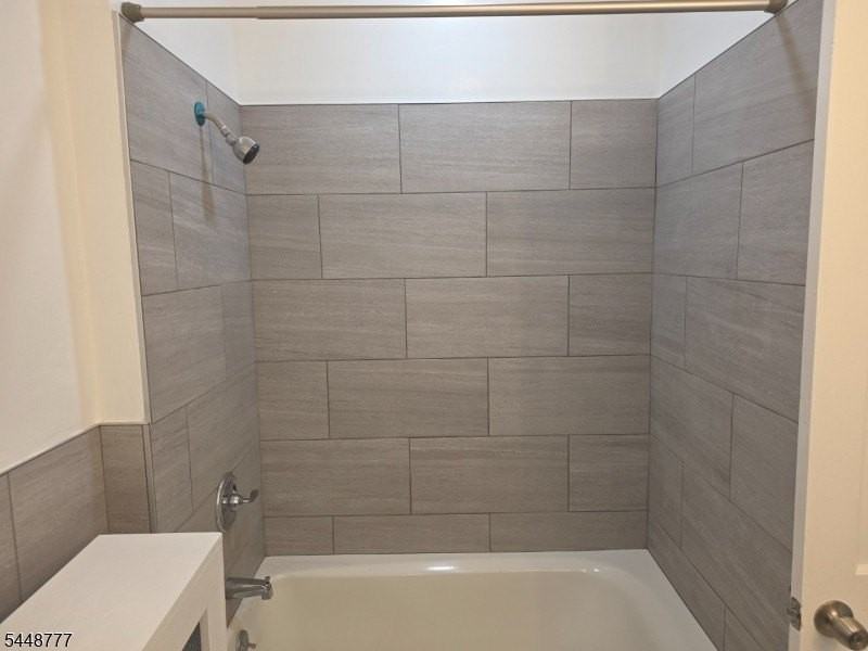 212 Park Ave - Photo 7 of 15