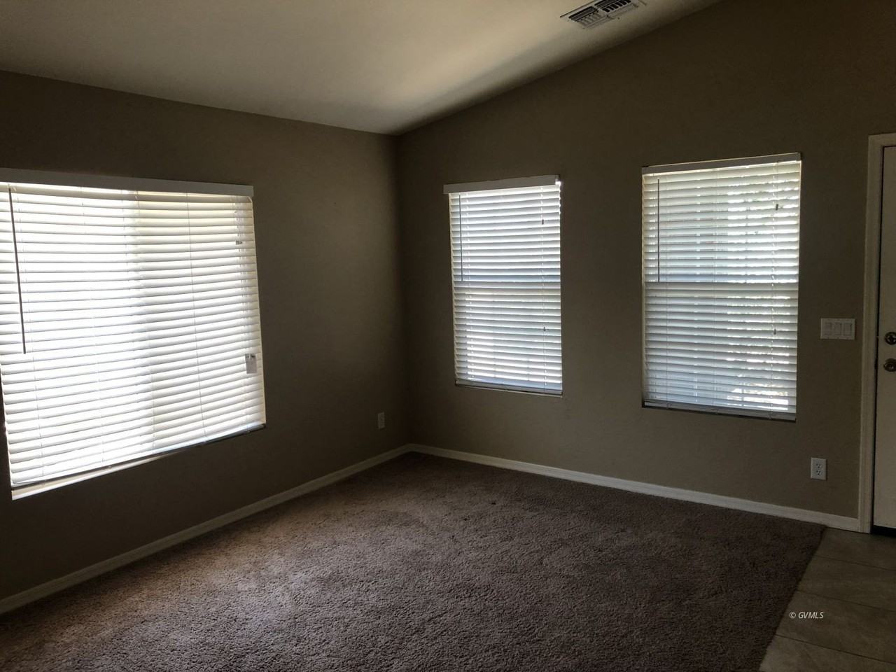 1294 S Kelson Pl - Photo 6 of 15
