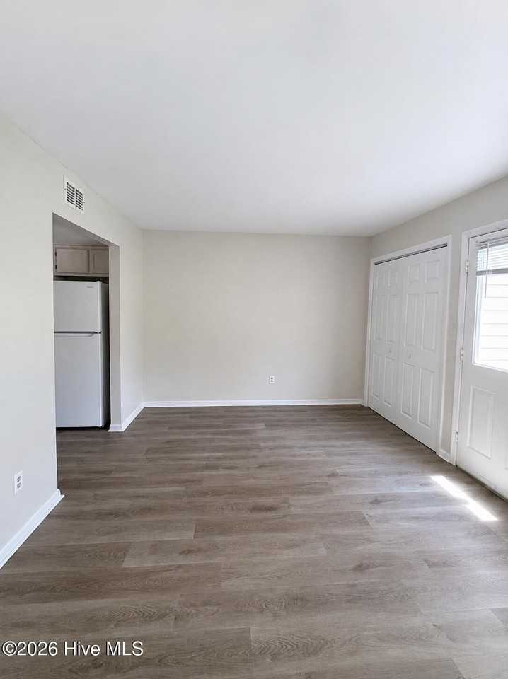 116 Palace Cir - Photo 2 of 12
