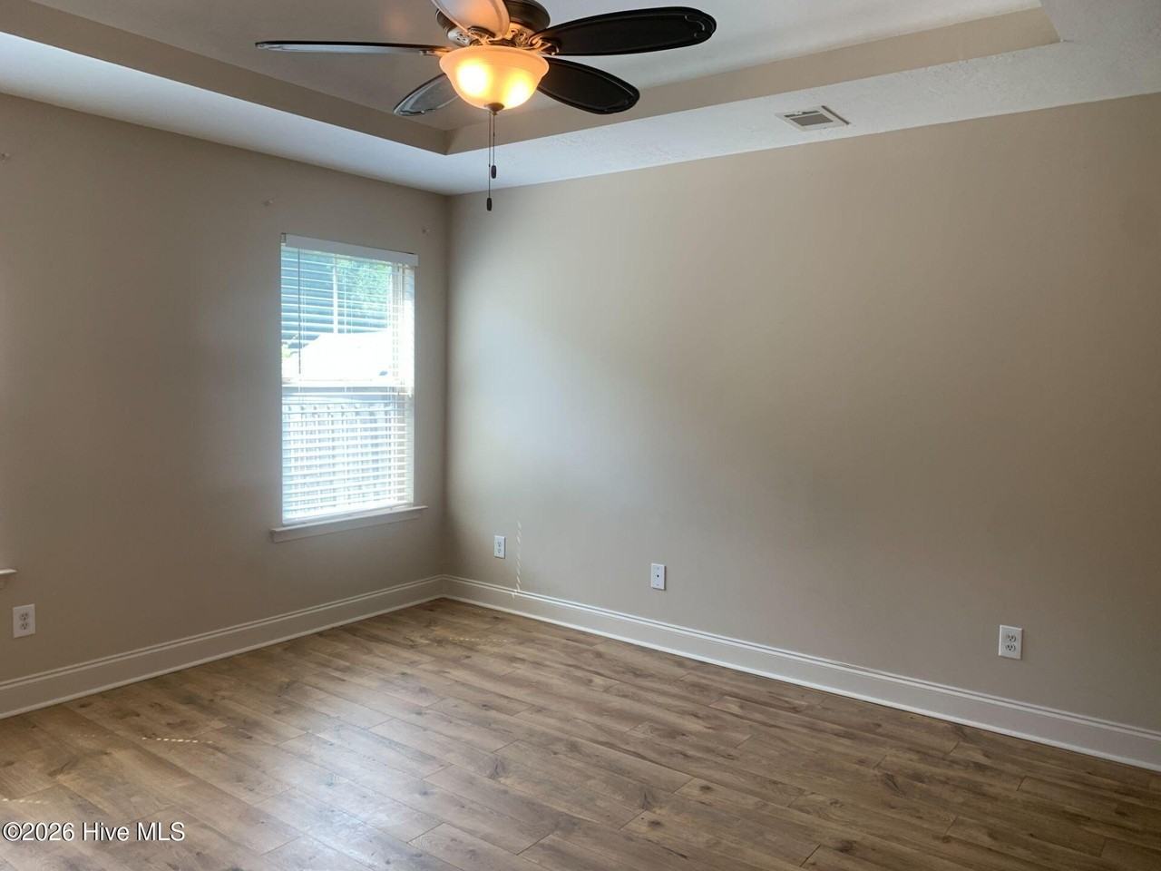 1117 Sierra Ln - Photo 7 of 9