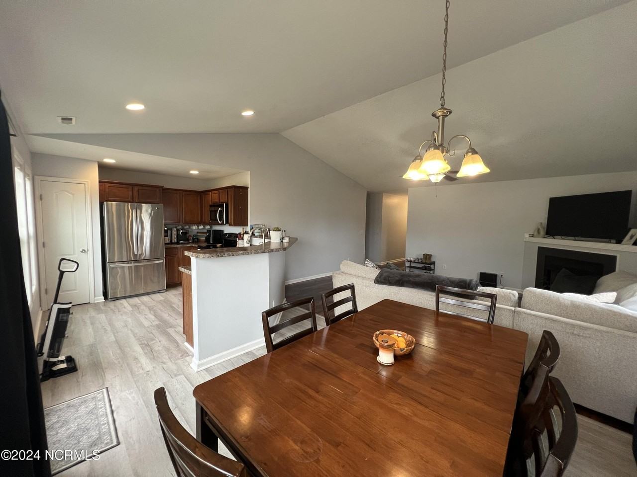 102 Gobblers Way - Photo 5 of 20