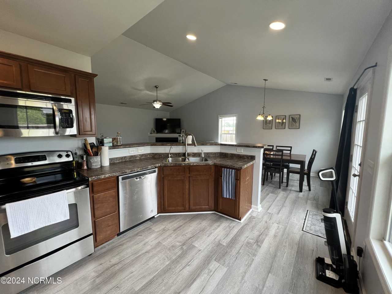 102 Gobblers Way - Photo 7 of 20