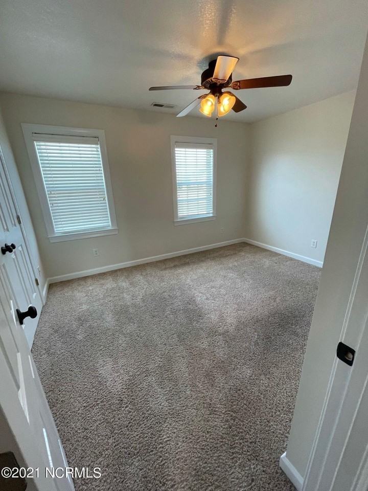 206 Bridgewood Dr - Photo 7 of 11