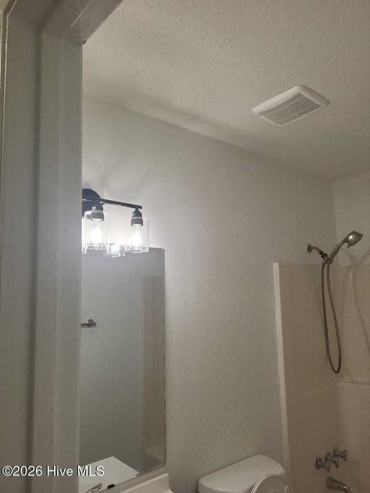 315 Cedar Creek Dr - Photo 4 of 8