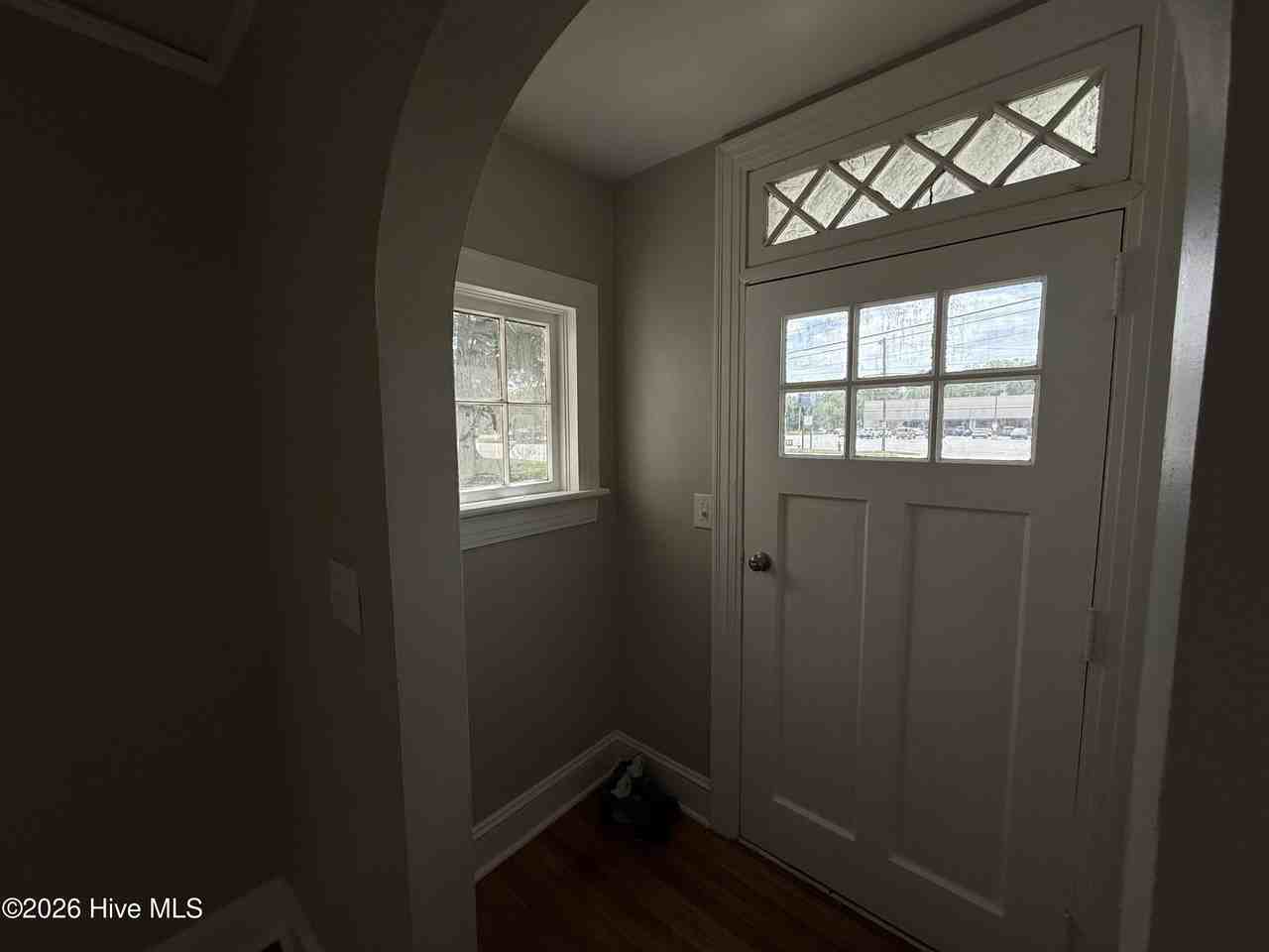 2519 S Memorial Dr - Photo 3 of 16