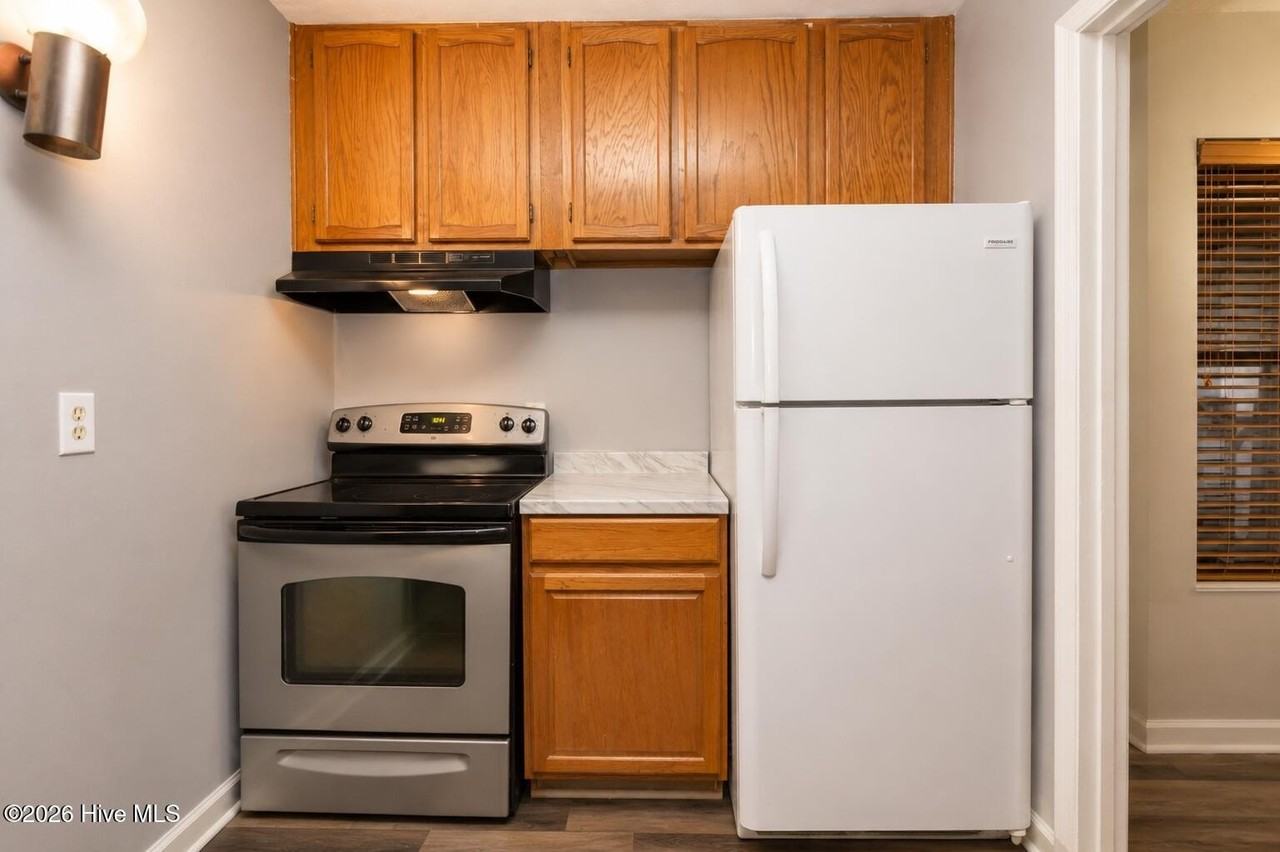 465 Forest Hills Dr - Photo 6 of 13