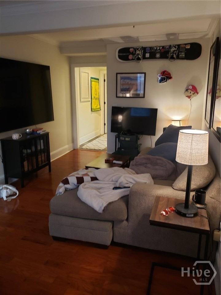 1363 S Milledge Ave - Photo 4 of 7