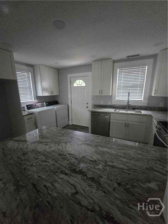 2209 Mississippi Ave - Photo 4 of 44