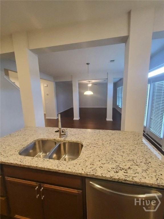 22 Cantata Cir - Photo 4 of 18