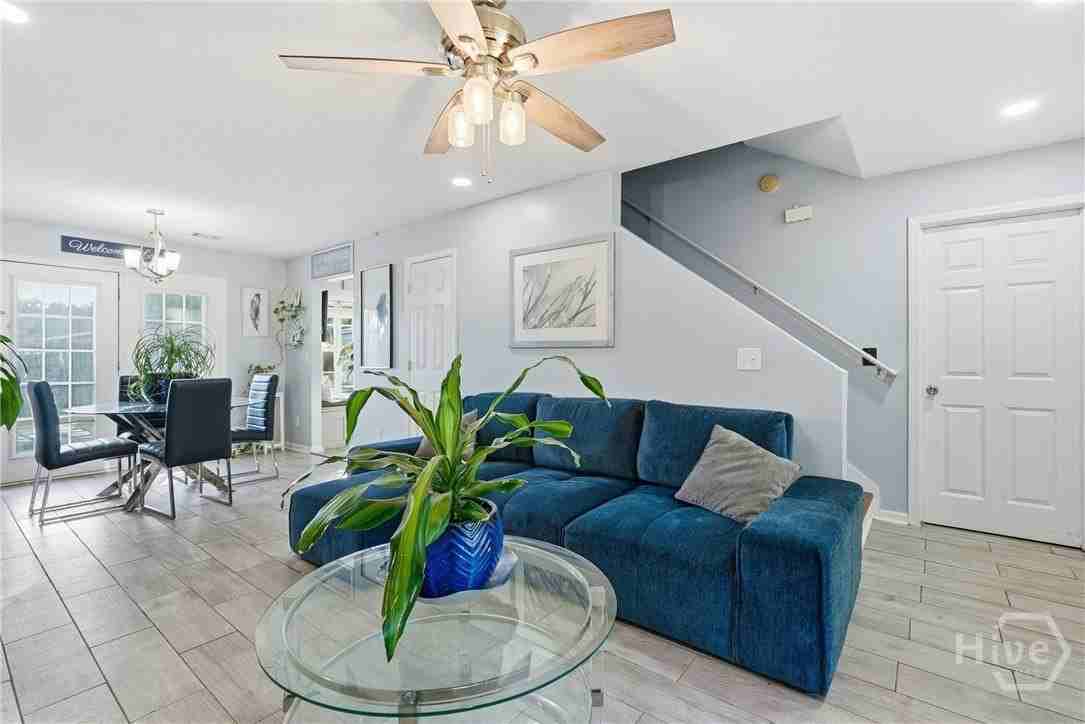 126 Bluelake Blvd - Photo 4 of 24