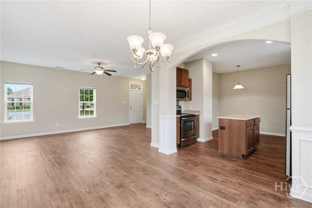 409 Old Ivy Sq - Photo 2 of 44