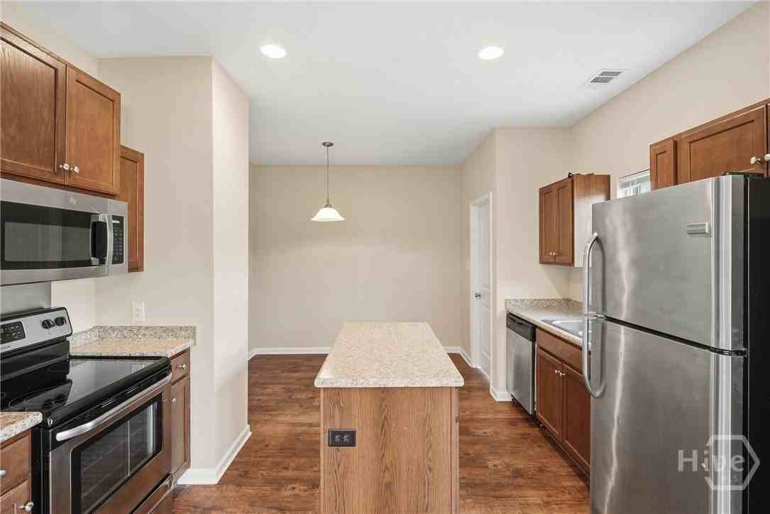 409 Old Ivy Sq - Photo 7 of 44