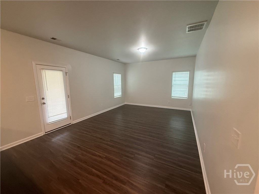 118 Jepson Way - Photo 3 of 15