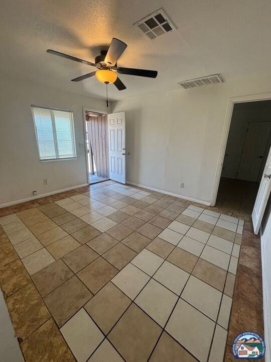 702 Adams Ave #8 - Photo 2 of 9