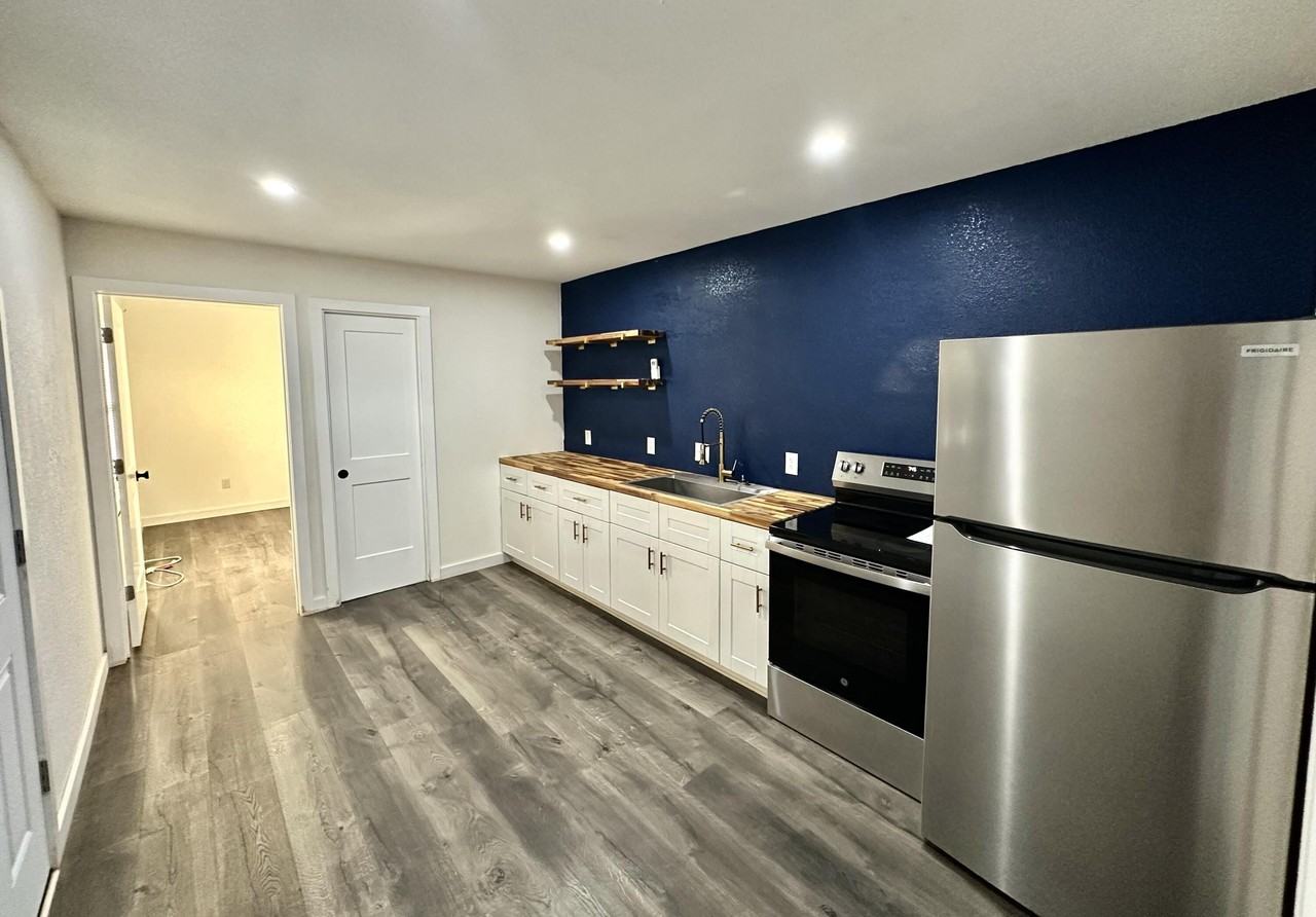3410 40th St #REAR - Photo 3 of 8