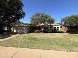 featured image of 4518 77th St