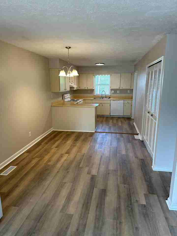 788 Ridgeview Dr - Photo 2 of 37