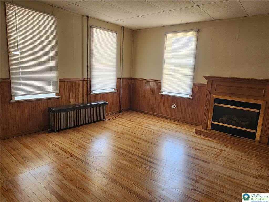 1843 Washington Ave - Photo 2 of 7