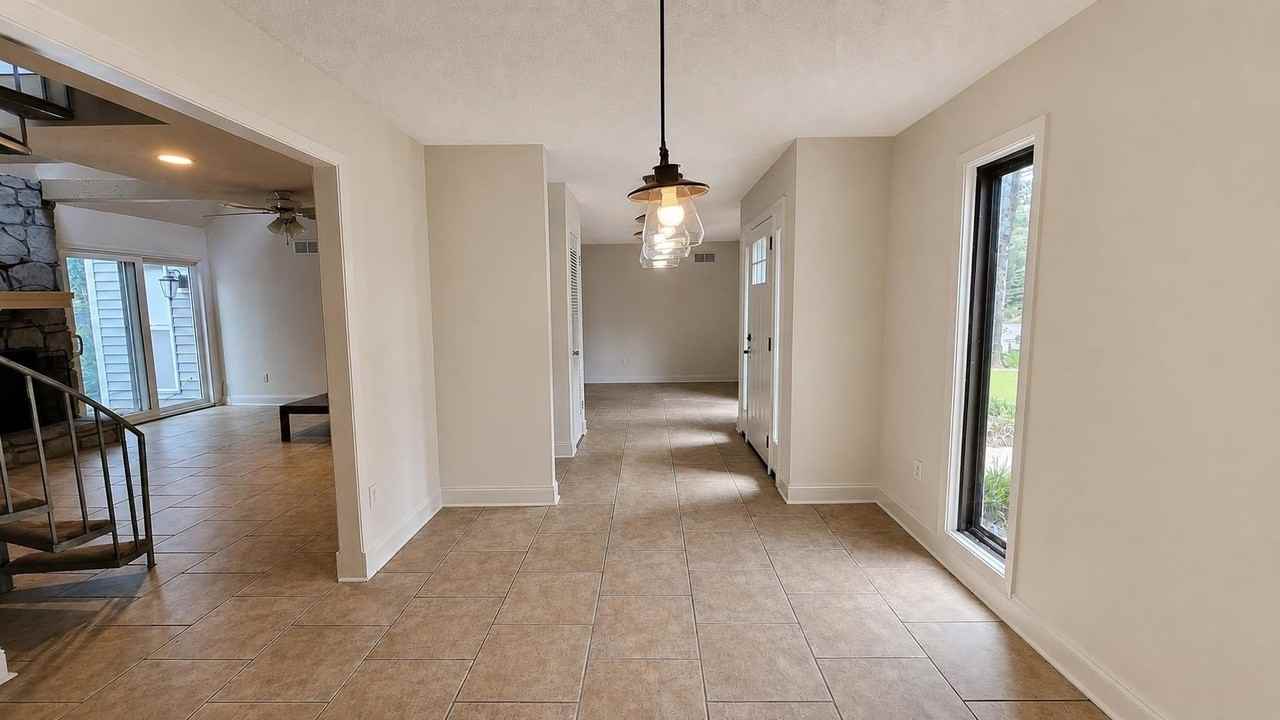 89 Ericson Rd - Photo 6 of 36