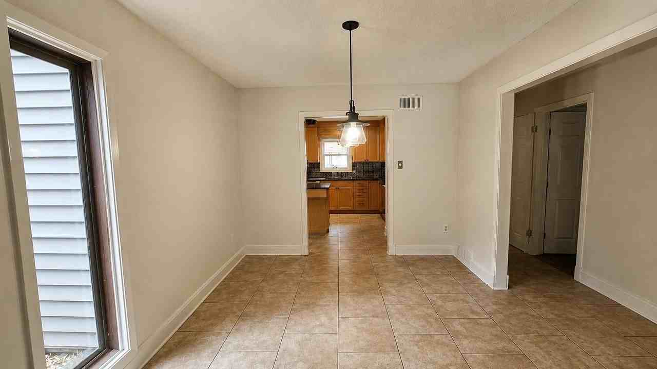 89 Ericson Rd - Photo 7 of 36