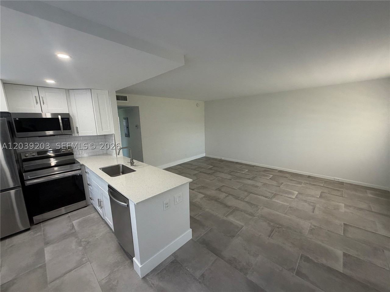 136 Brighton D #136 - Photo 7 of 50