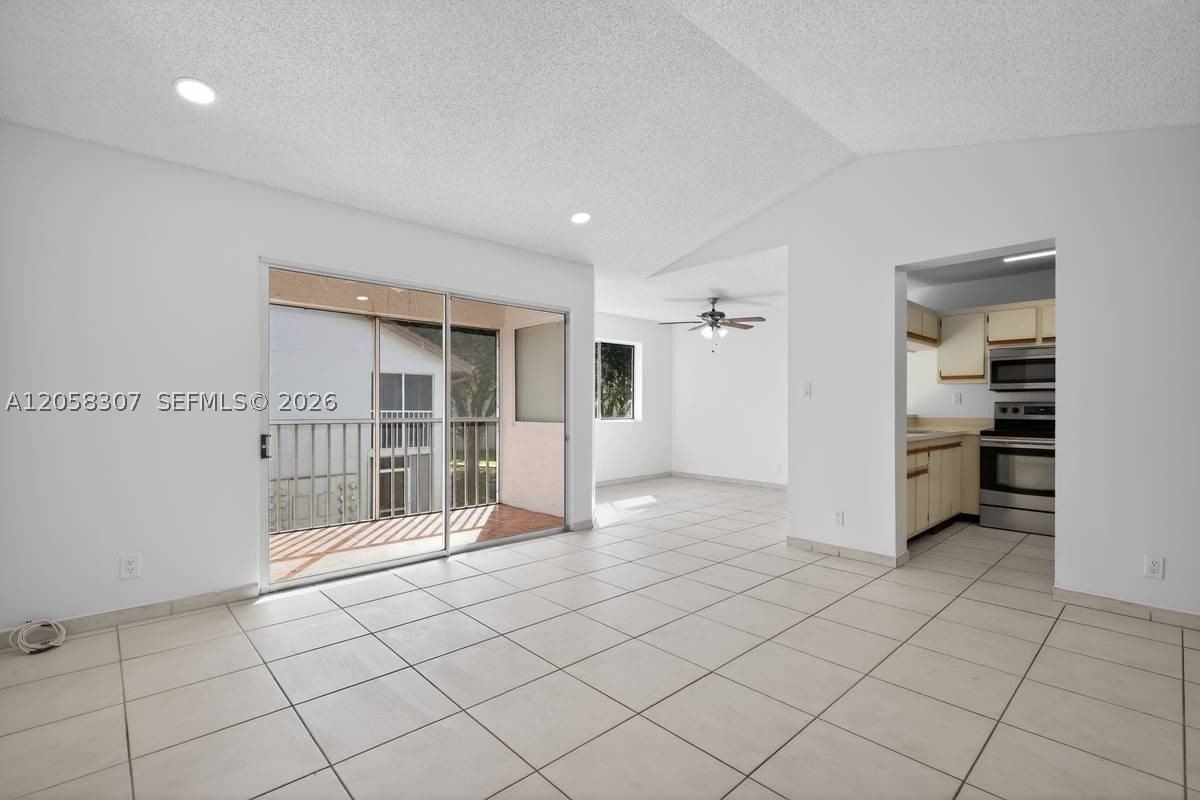 13856 Sw 93rd Ln #13856 - Photo 7 of 20