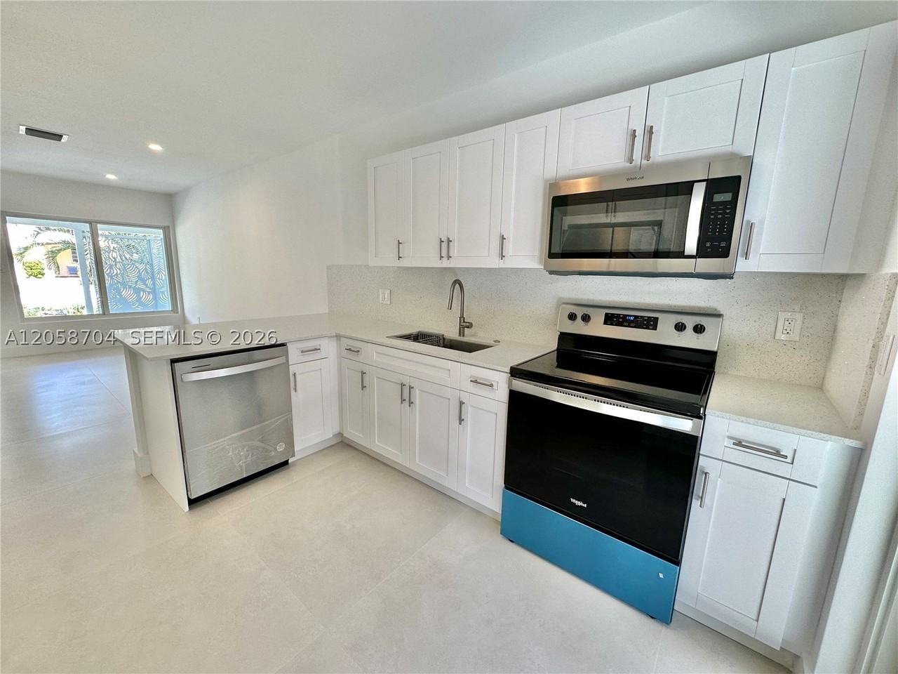12125 Ne 7th Ave #1 - Photo 4 of 25