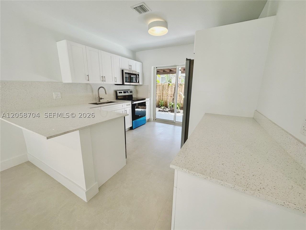 12125 Ne 7th Ave #1 - Photo 6 of 25