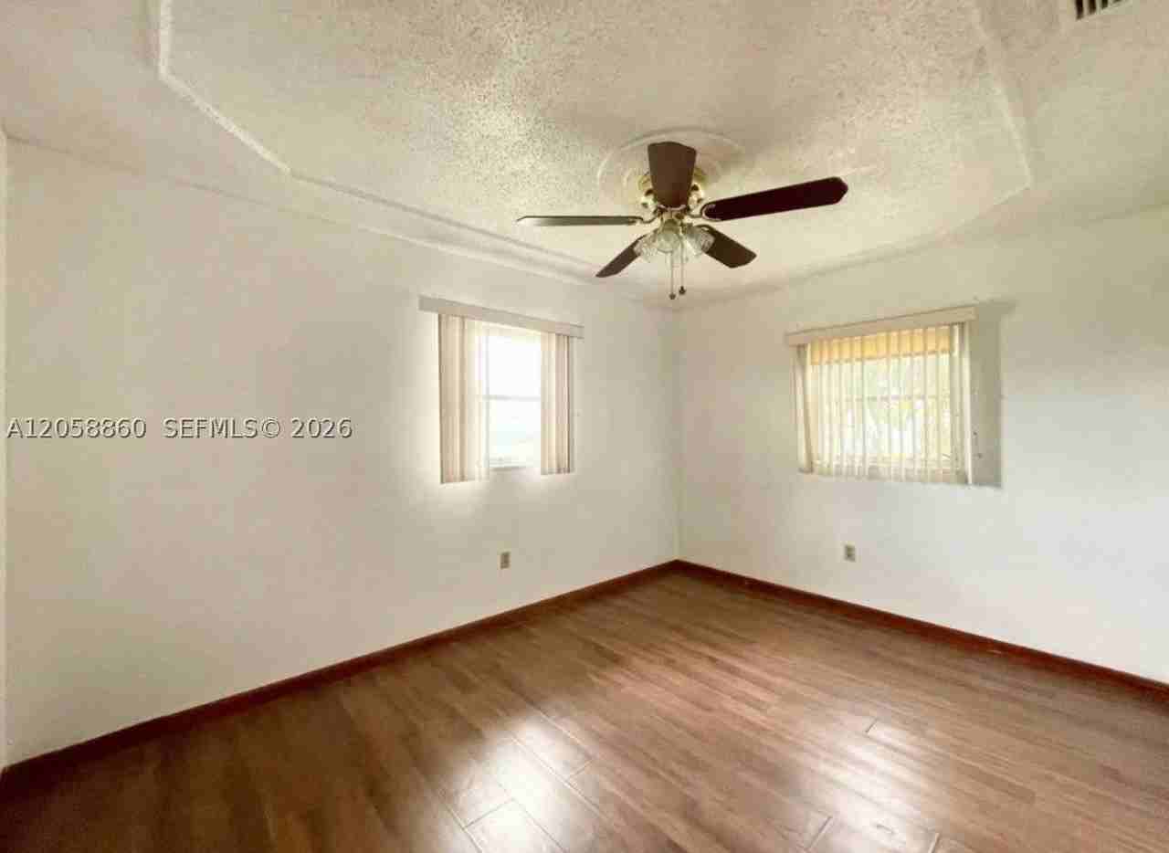 1474 Kerry Dr - Photo 7 of 13