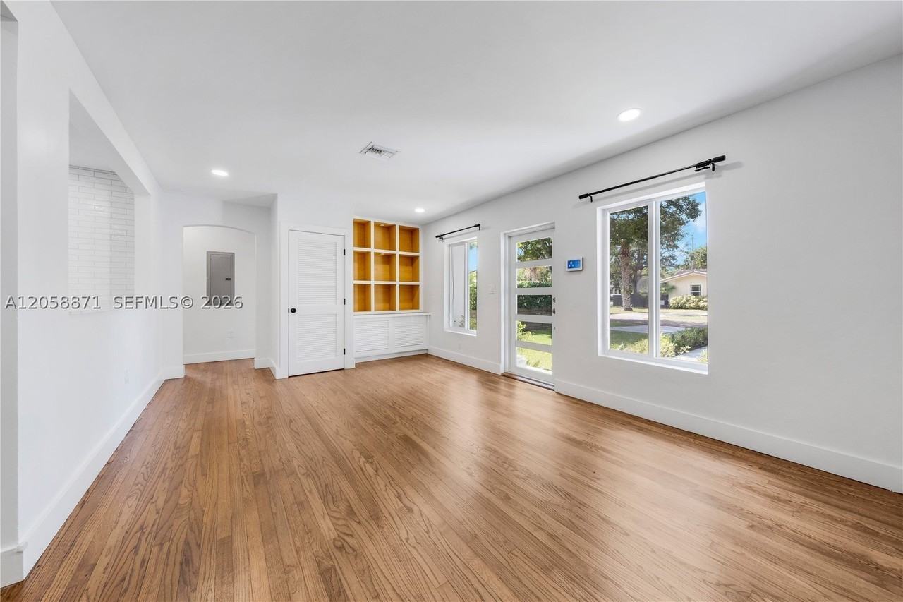 101 Nw 100th St - Photo 6 of 32