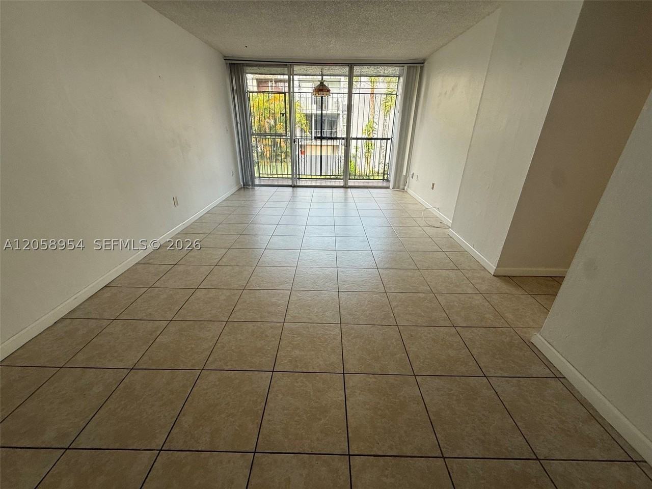 8841 W Flagler St #202 - Photo 3 of 8