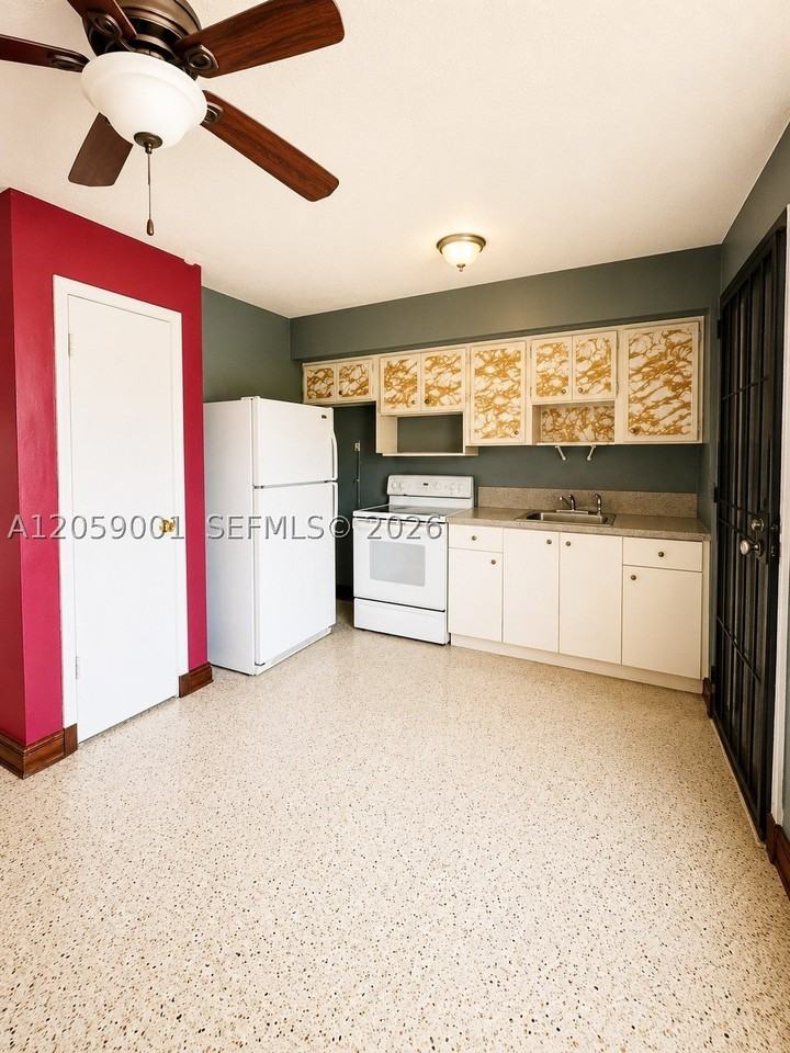 3210 Nw 22nd Ave #1 - Photo 6 of 10