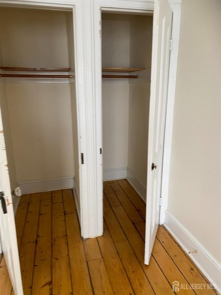 235 Montgomery St #3 - Photo 3 of 15