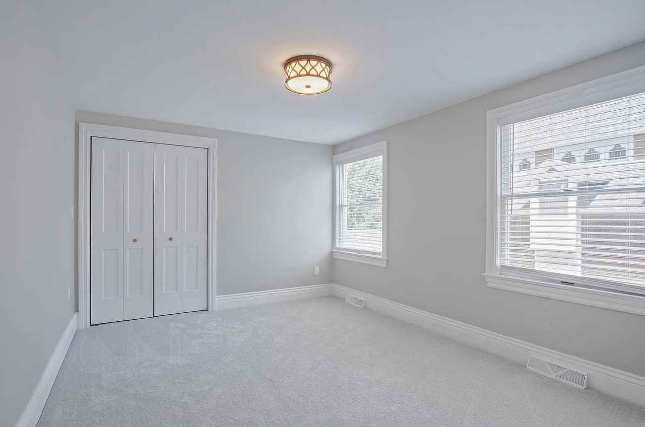 35 Ohio Ave #B - Photo 6 of 14